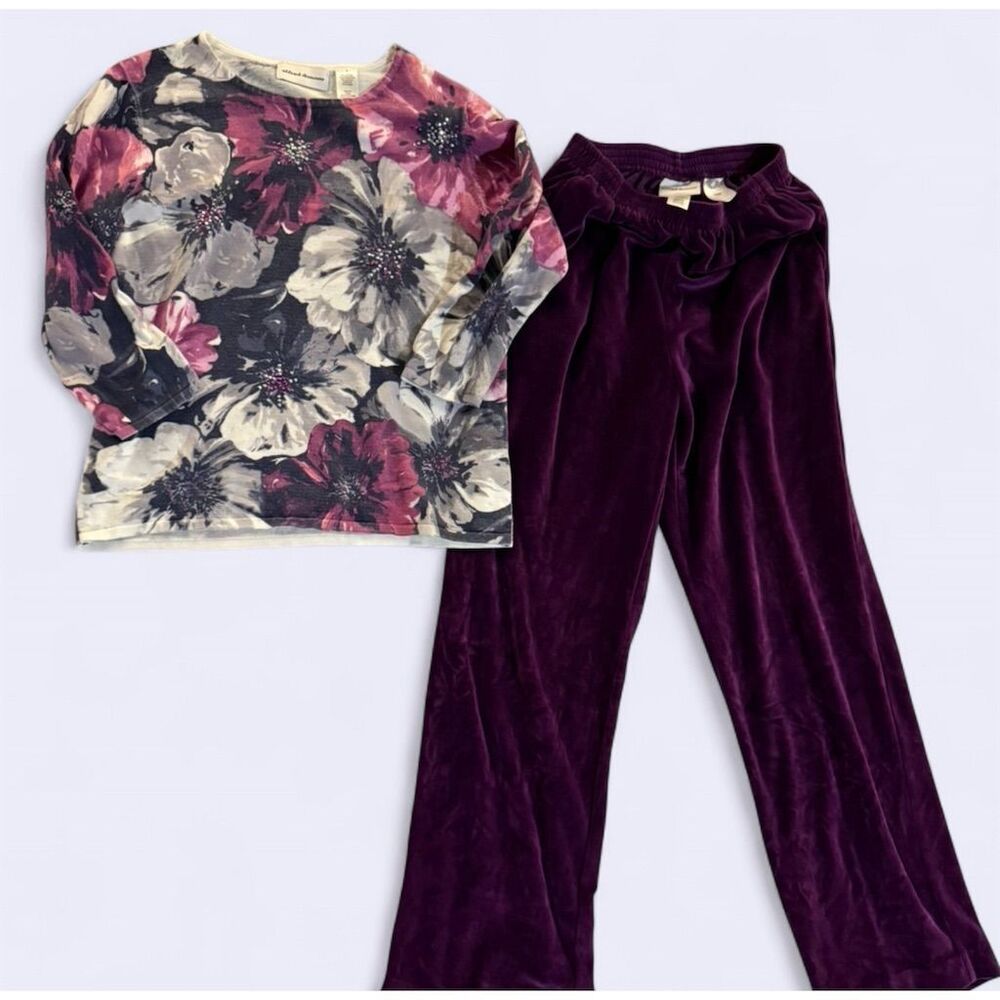 Alfred Dunner Women's Floral Top & Velvet Pants Set Purple Size S - Picture 9 of 9